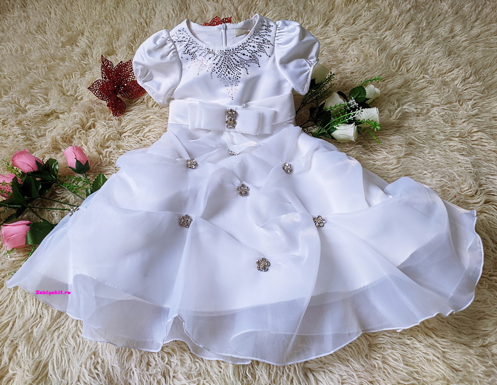 Белое платье для девочки Deloras